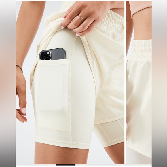 Fabletics Sloan concrete/silk color running short - Picture 3 of 5